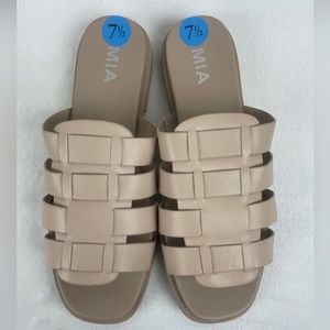 MIA Slide Neutral Sandals Slip-On NEW size 7.5 No Box